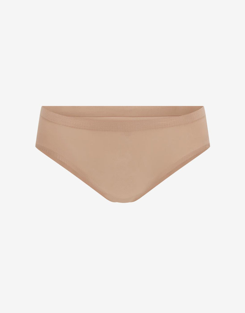 Coupe flatteuse, confort naturel toute la journée.